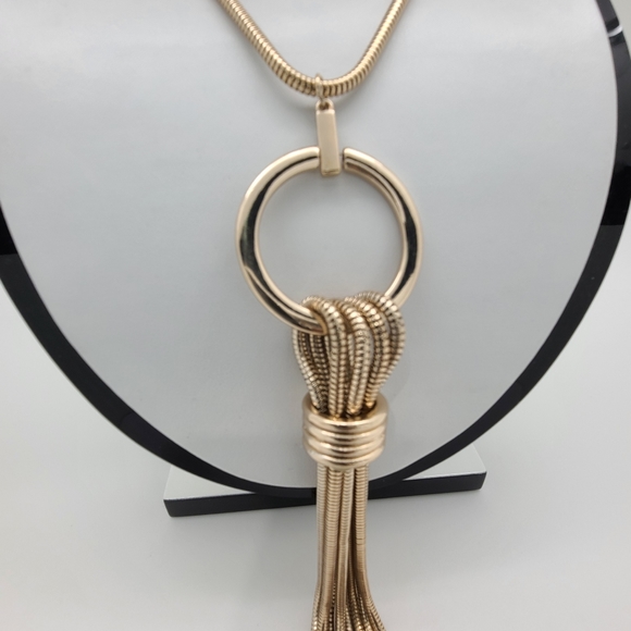 Gold Chic Rope Necklace - Picture 2 of 3